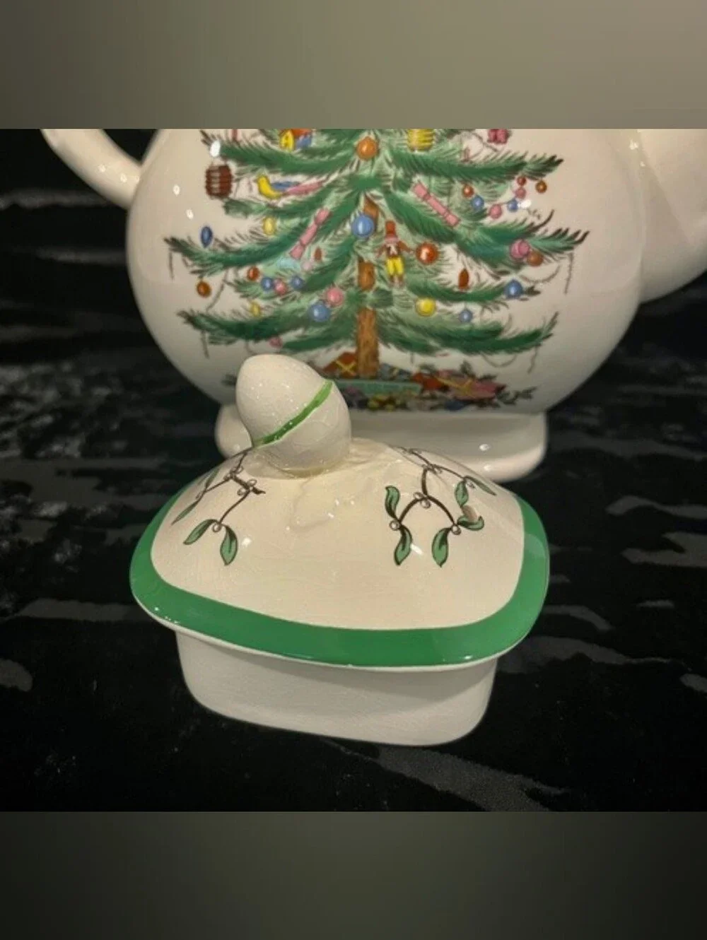 Vintage Pre-1976 Spode Christmas Tree Imperialware Coffee Pot with Acorn Lid